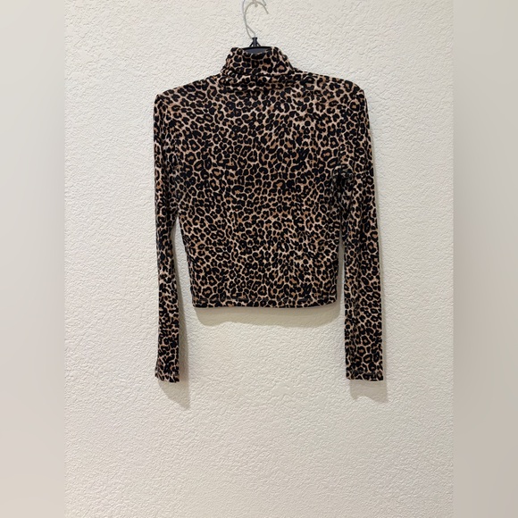 Thalia Sodi Tops - Zara Leopard Print Cropped Turtleneck Top Size M Animal Print Stretch